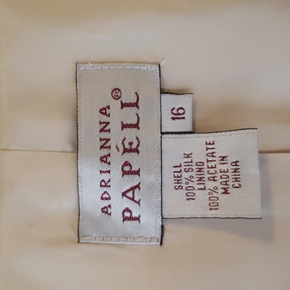 Adriana Papell silk beige Mother of the Bride 2 piece set - Picture 3 of 17